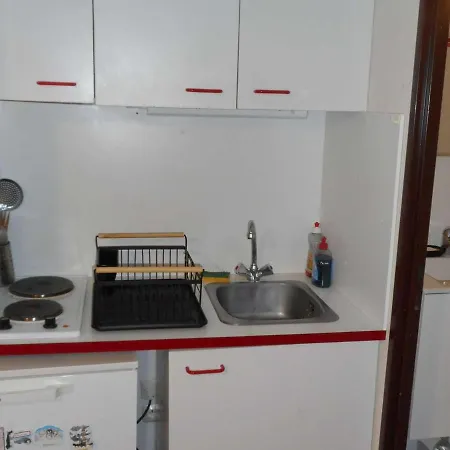 4 Pers. Au Pied Des Pistes A - Fr-1-340-267 Apartment Chamrousse